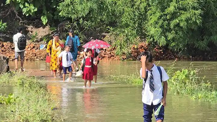 পাহাড়ি ঢলে রাঙামাটিতে পানিবন্দি ৪ হাজার পরিবার
