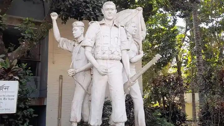 যেভাবে হানাদারমুক্ত হয় বান্দরবান