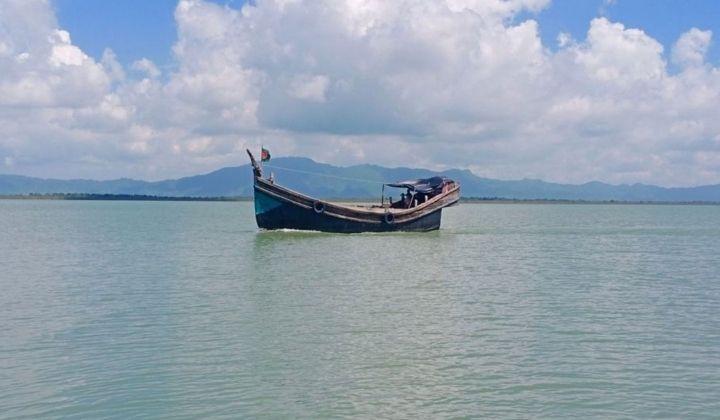 আতঙ্কে টেকনাফের জেলেরা, মাছ শিকারে ভয় 