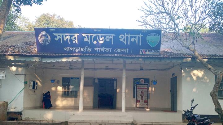 খাগড়াছড়িতে বিএনপির ১৩ নেতা-কর্মীর বিরুদ্ধে চাঁদাবাজির মামলা
